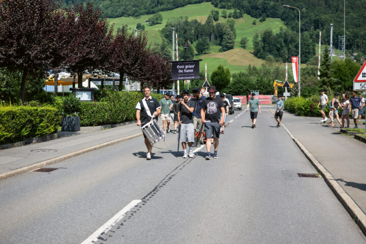 Eine wohlverdiente Abkühlung im Brunnen